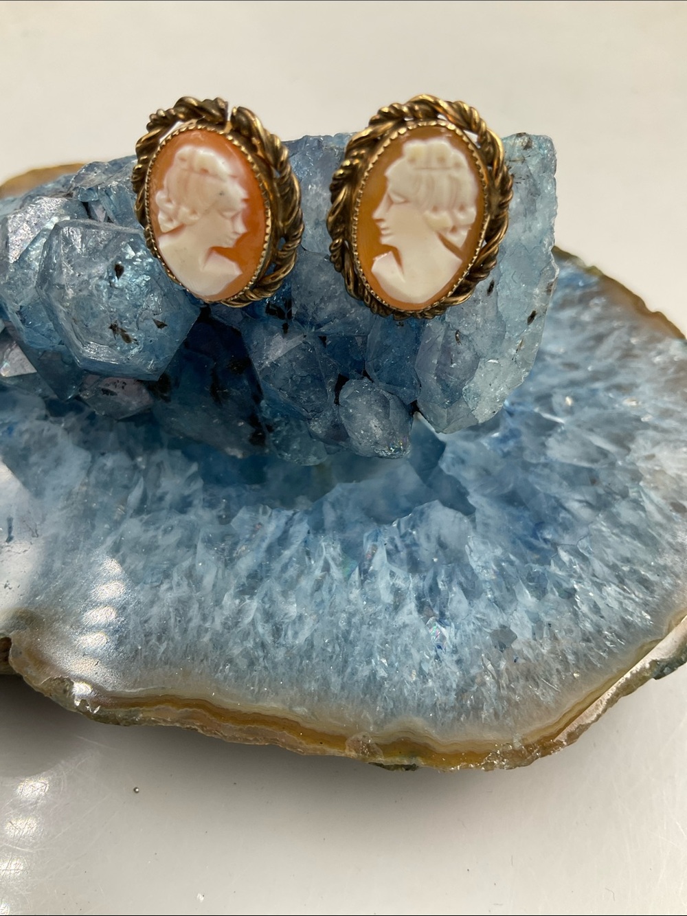 Gold-Frame Cameo Post Stud Earrings in Peach and Cream - Picture 7 of 8